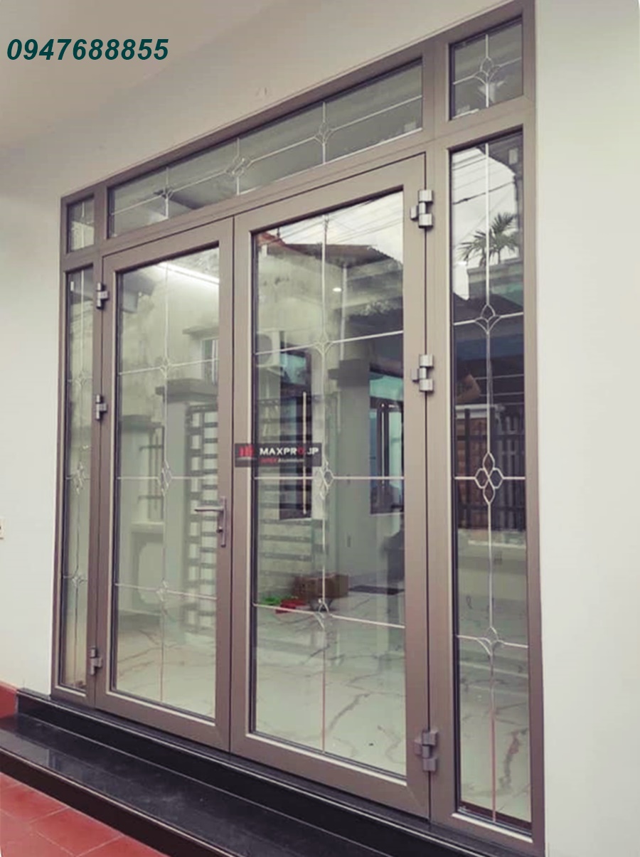 Cửa đi nhôm Maxpro mở quay
