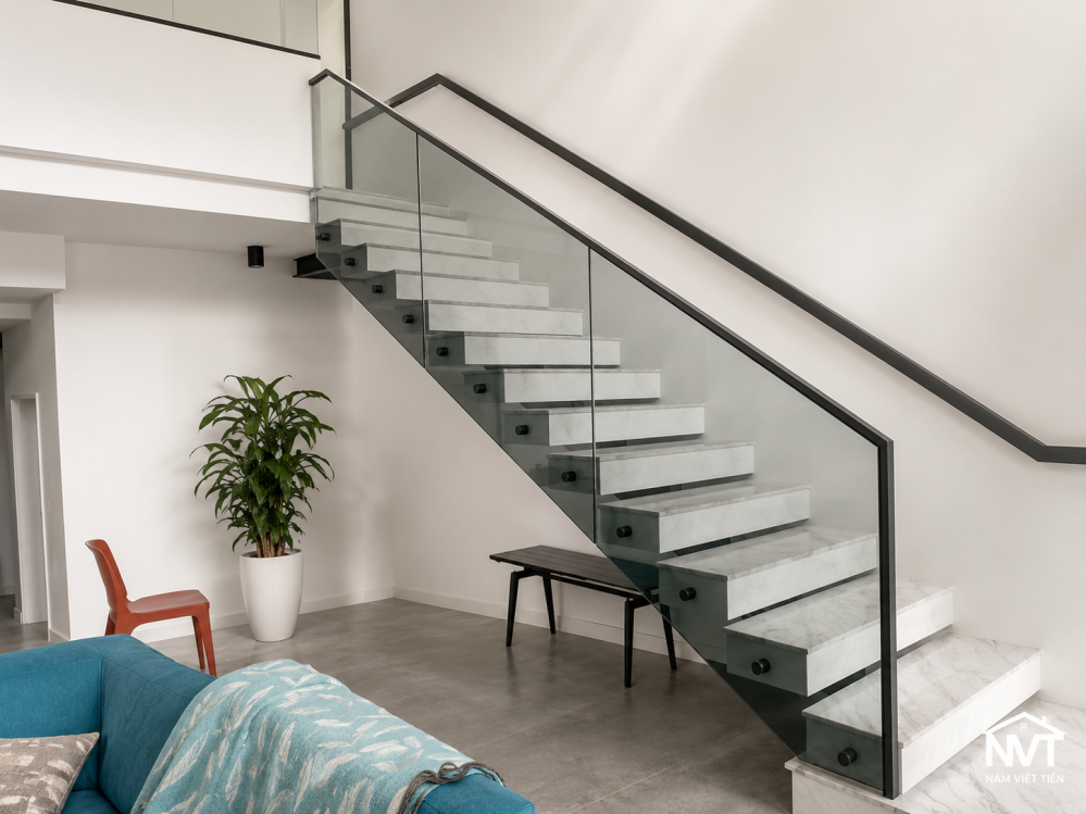 hệ cầu thang kính tay vịn inox