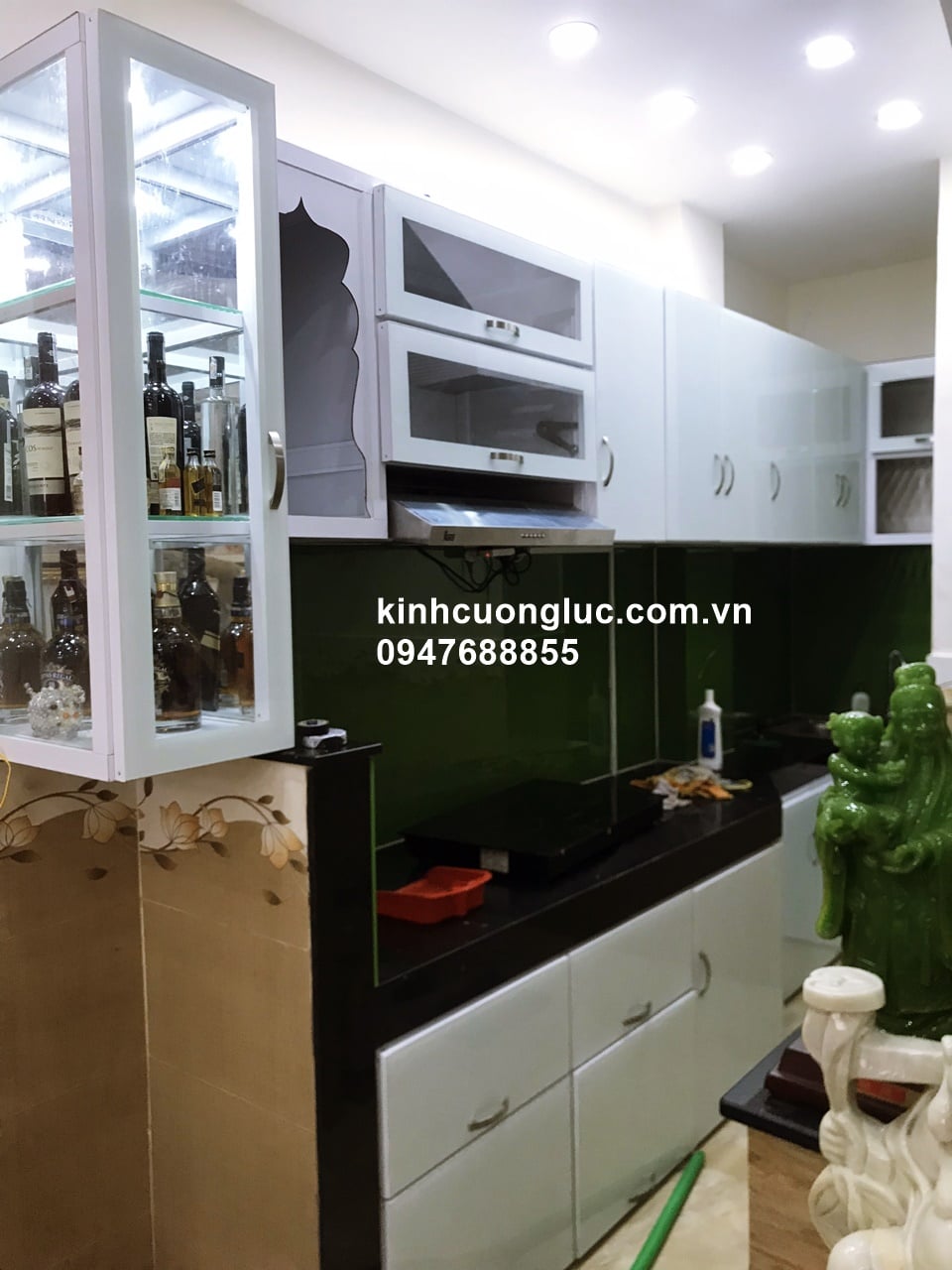 mẫu tủ bếp nhôm