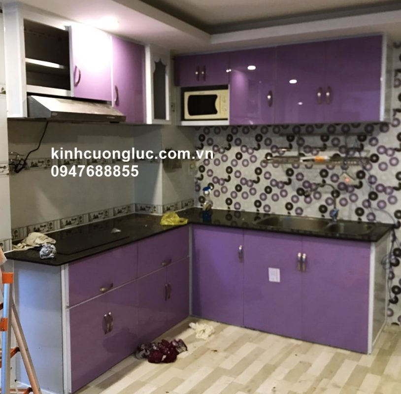 Tủ Bếp Nhôm Kính Có Bị Rỉ Sét Không?