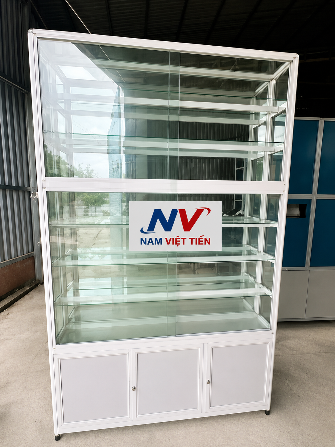 Tủ mỹ phẩm kính trưng bày nhiều tầng