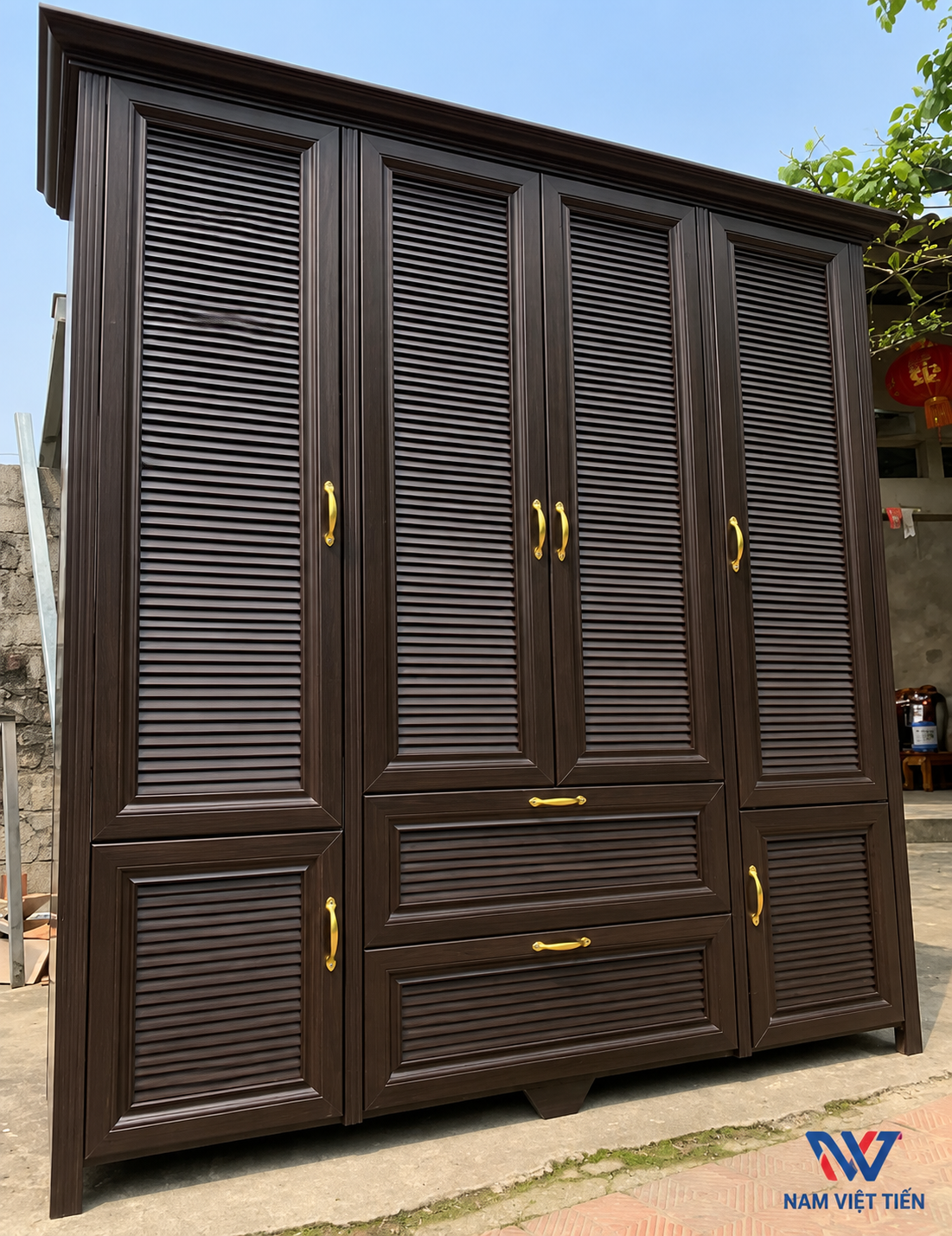 Tủ áo nhôm kính 4 cánh lắp đặt thực tế