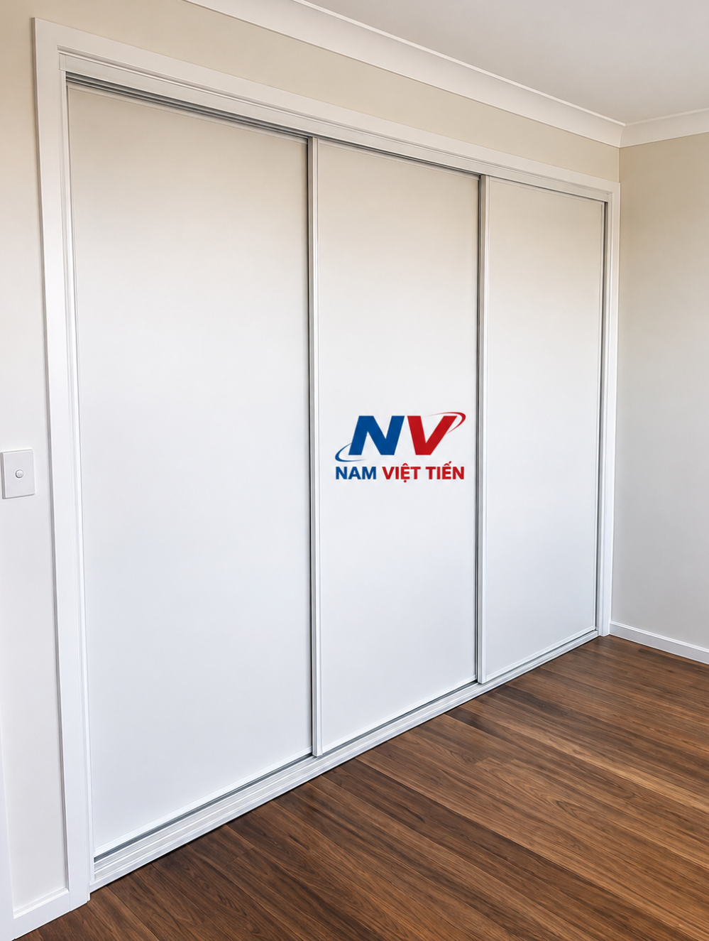 Tủ áo nhôm kính âm tường cửa lùa gọn Tủ áo nhôm kính âm tường cửa lùa gọn