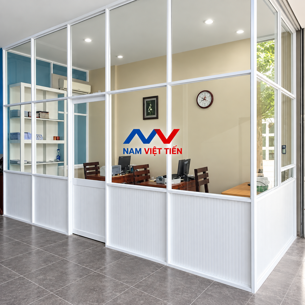 Vách ngăn nhôm kính khung trắng phòng làm việc