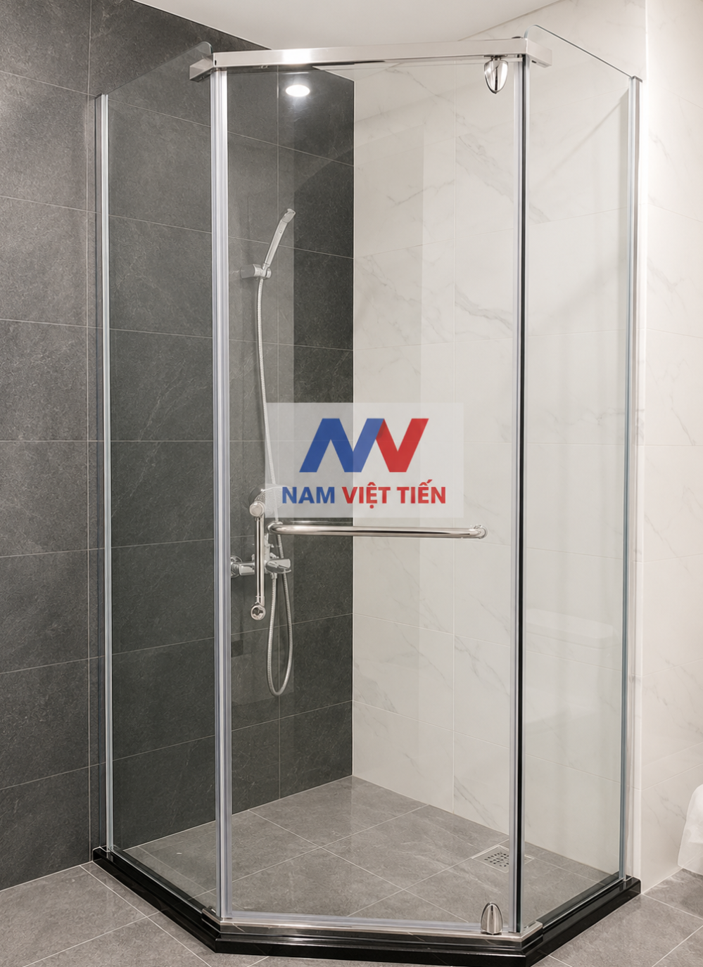 Mẫu phụ kiện phòng tắm kính màu đen
