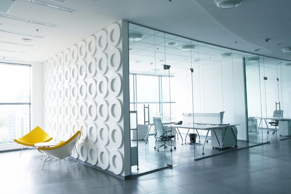 cửa kính mặt tiền showroom đẹp