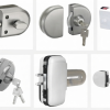 Khóa cửa kính cường lực mới lắp đặt